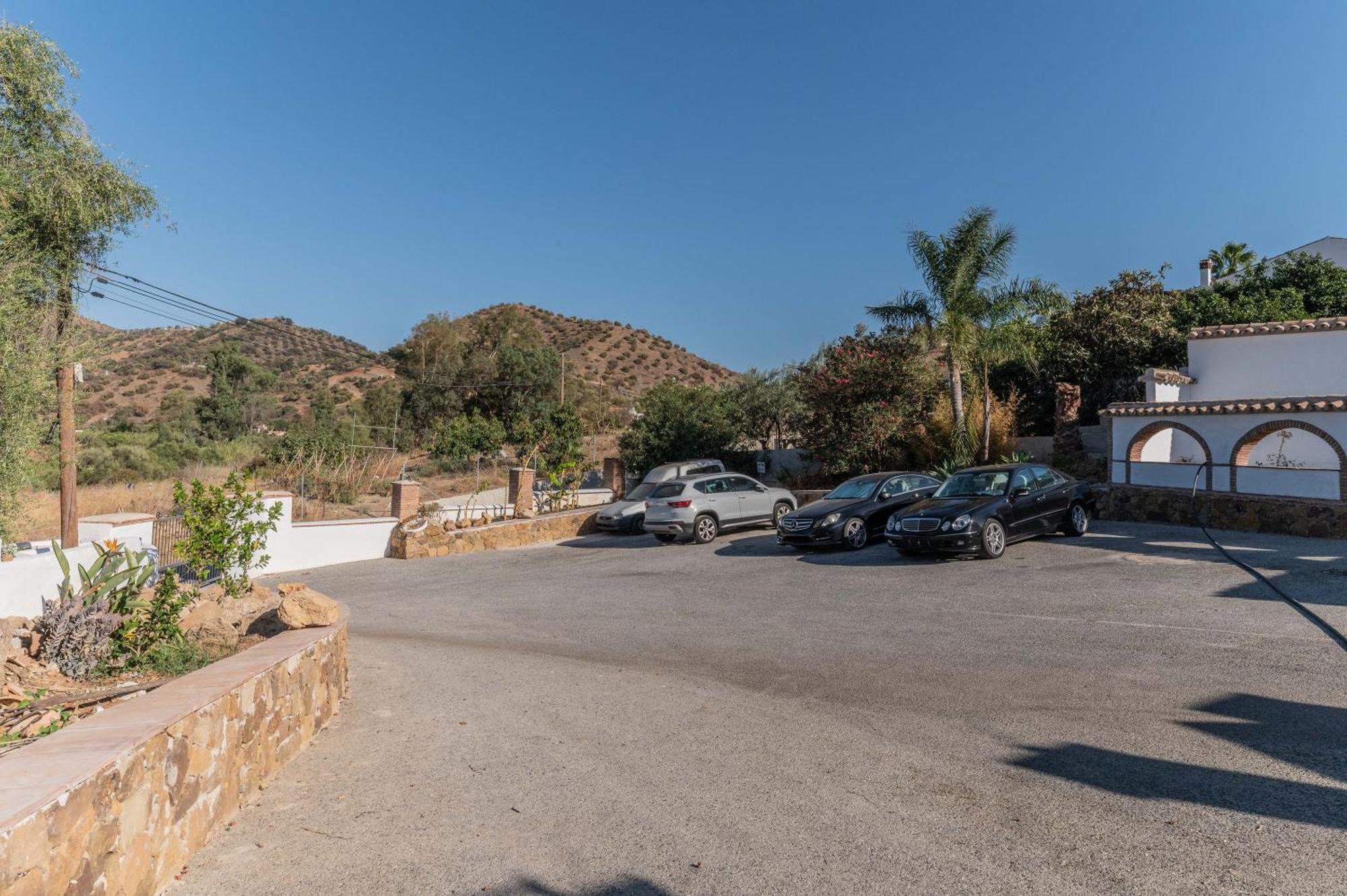 El Abuelo Hotel Guaro Luaran gambar